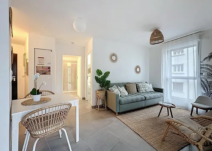 Апартаменты Les Allees Blatin 4 Pers *